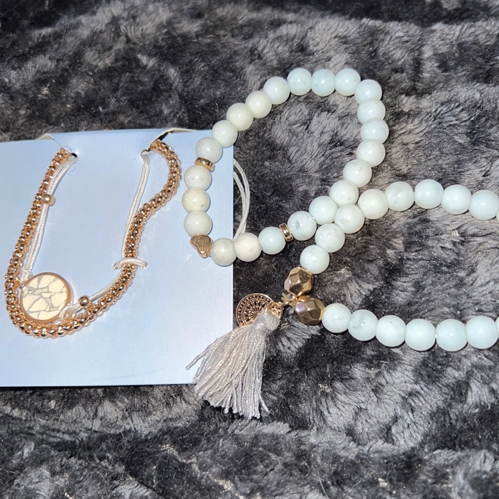 NWOT bracelet set